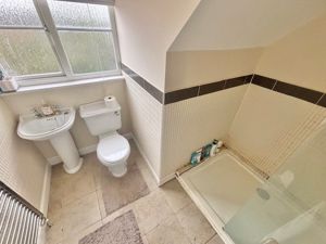 En suite- click for photo gallery